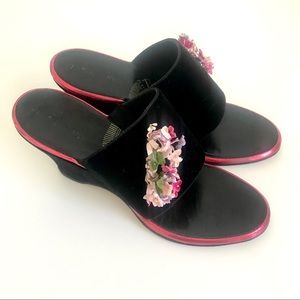 Vintage 70’s Penaljo black velvet wedge millinery flower sandals shoes